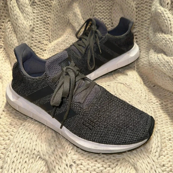 Adidas Men's Swift‎ Run Casual Sneakers from Finish Line - Picture 1 of 4